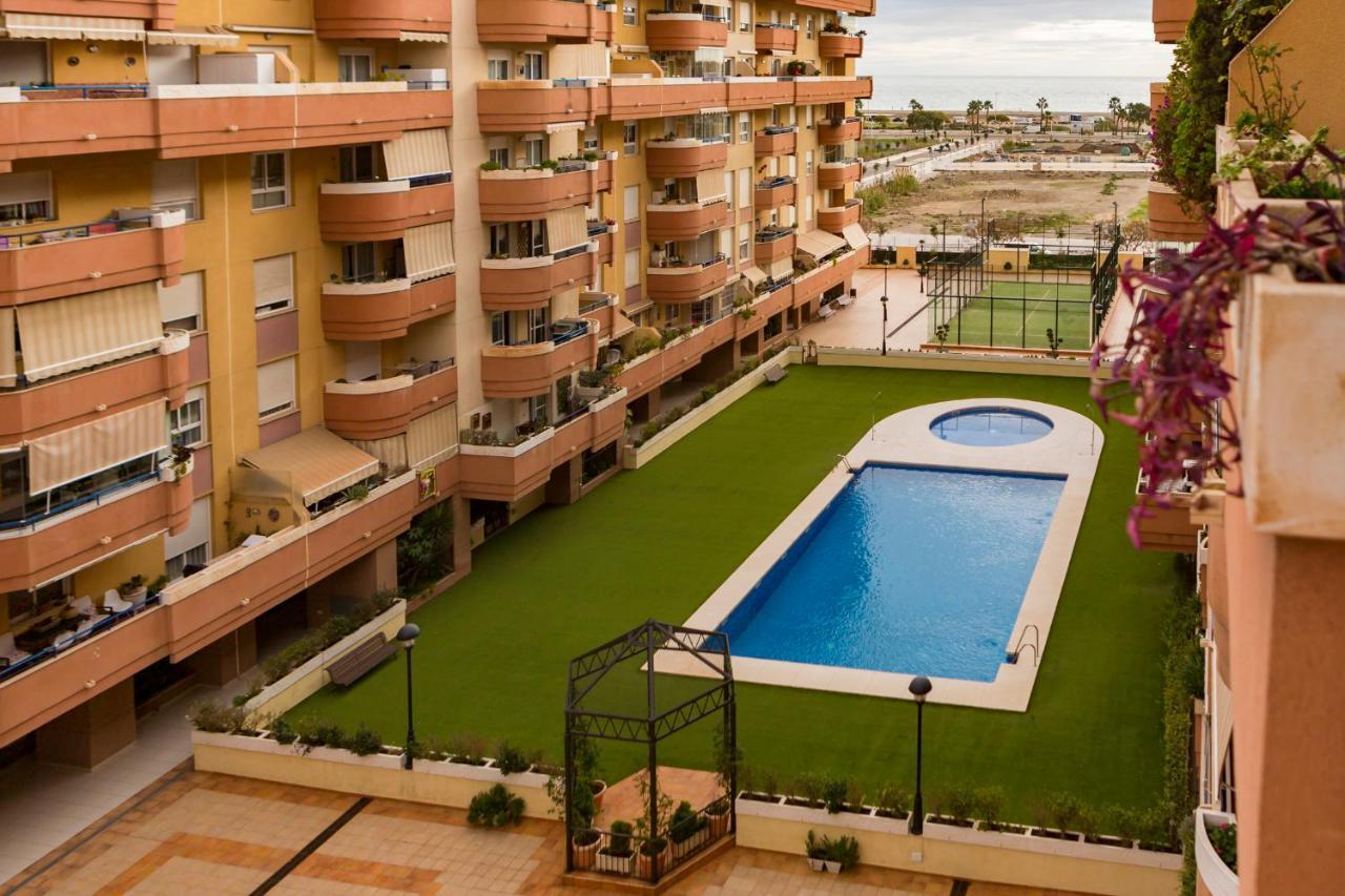 Апартаменты Apartamento Malaga Jalon Экстерьер фото