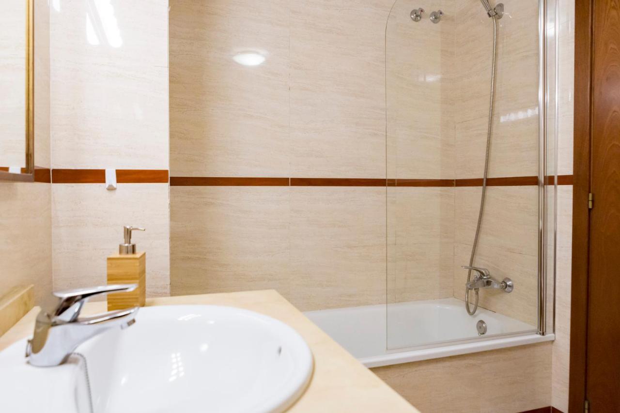 Апартаменты Apartamento Malaga Jalon Экстерьер фото